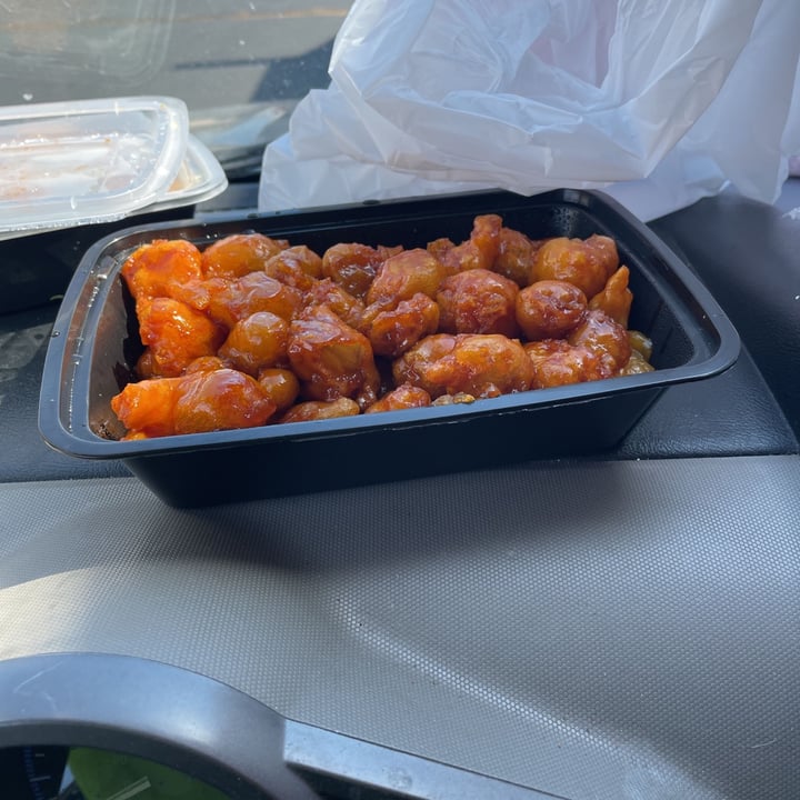 photo of Chef Kenny’s Asian Vegan Orange Chicken shared by @jessavegano on  20 Jun 2021 - review