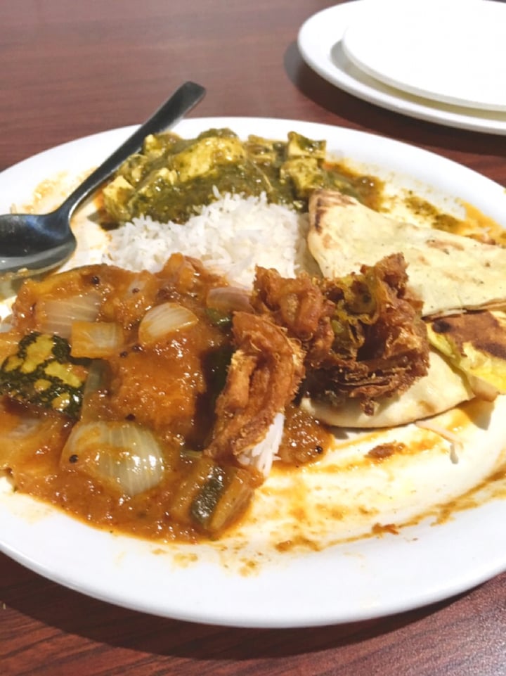 photo of The Leaf Indian Restaurant Vegan Buffet shared by @jafriyakin on  29 Jul 2019 - review