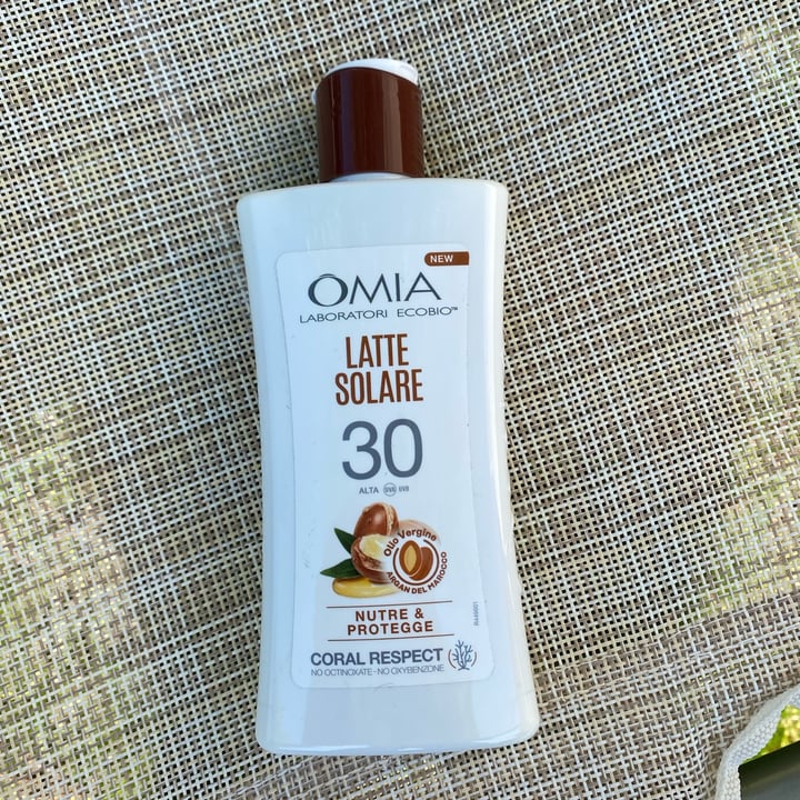 review photo of Omia Latte Solare 30 shared by @eliana89 on 01 May 2022 - review