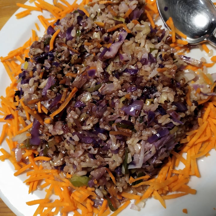 photo of La Almuzara Chop Suey de arroz integral con verduras shared by @ireneandthecats on  03 Nov 2021 - review