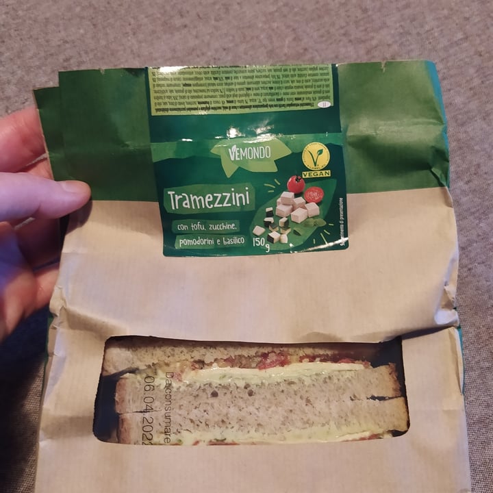 review photo of Vemondo Tramezzini Con Tofu Zucchine Pomodorini E Basilico shared by @lucechiara75 on 10 Apr 2022 - review