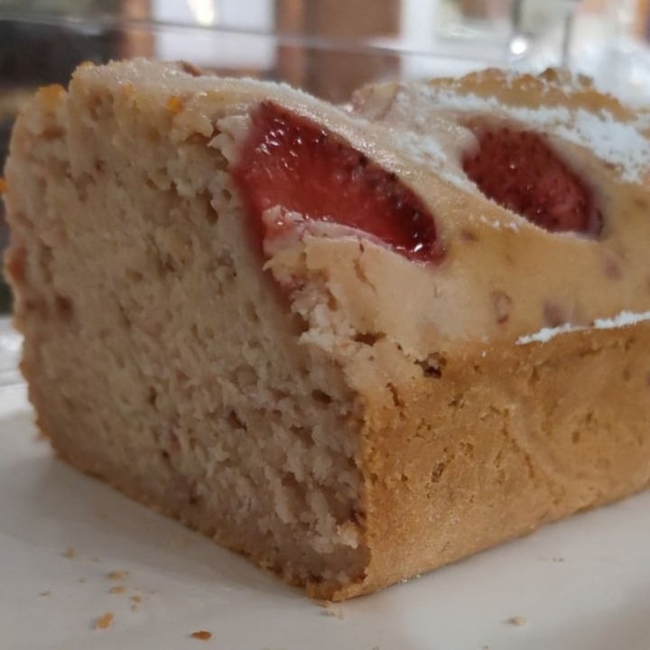 photo of Bar Trattoria Splendor plumcake vegan shared by @andremeic on  23 Jun 2022 - review