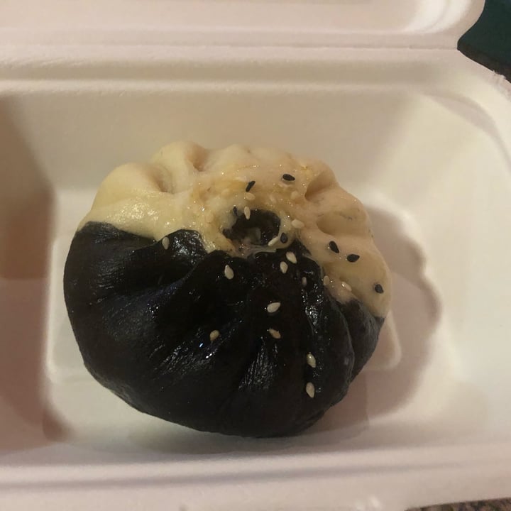 photo of Dimples Dumpling House Vegan Char Sui Bao shared by @themissanderson on  14 Jan 2022 - review