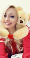 theviolentvegan @theviolentvegan profile image