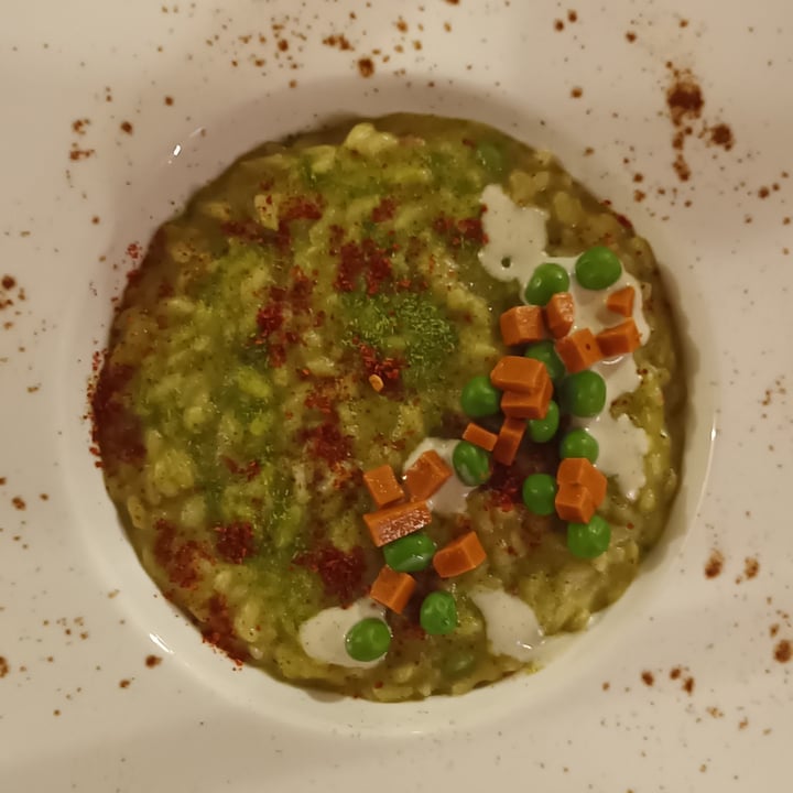 photo of Soul Kitchen risotto piselli, mandorle e peperone crusco shared by @roobiecheaney on  14 Apr 2022 - review