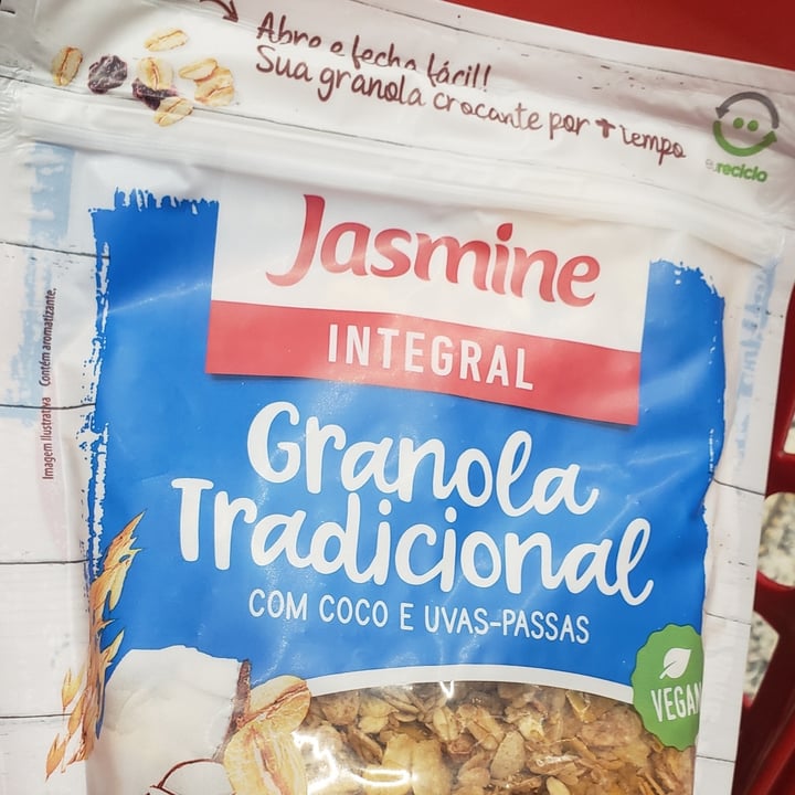 review photo of Jasmine Granola Tradicional Integral Jasmine shared by @sylvinha61 on 01 May 2022 - review