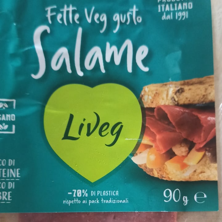 photo of Liveg Fette veg gusto salame shared by @giuliazucca on  10 Oct 2022 - review