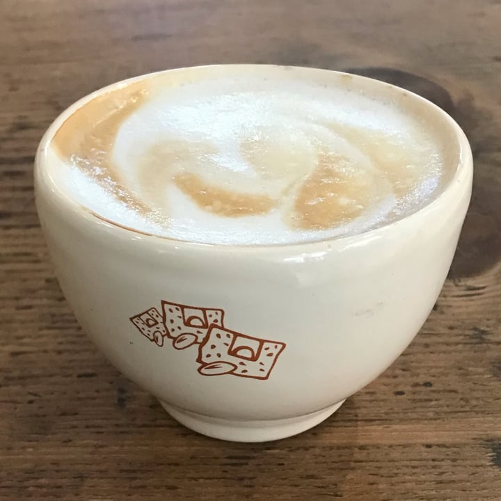 photo of Le Pain Quotidien Cafe pequeño con leche shared by @nicolerenou on  13 Oct 2022 - review