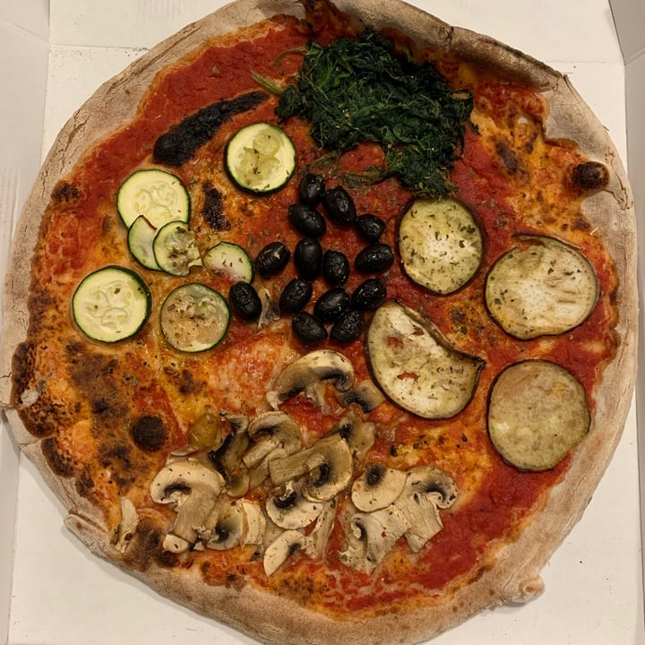 review photo of Dimmi Si Pizza Végétarienne shared by @sallyk on 10 Nov 2020 - review