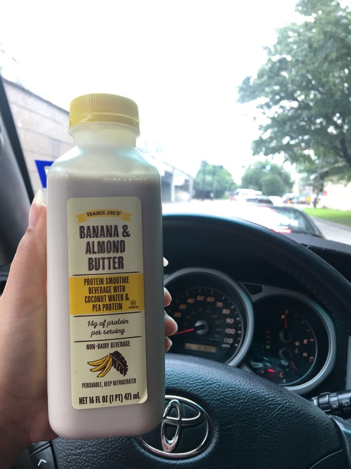 photo of Trader Joe's Banana and Almond Butter Drink shared by @heyvegangal on  29 Jun 2019 - review