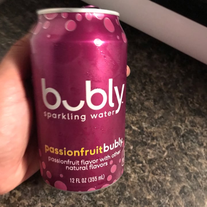 photo of Bubly passion fruit bubly shared by @licinio on  12 May 2022 - review