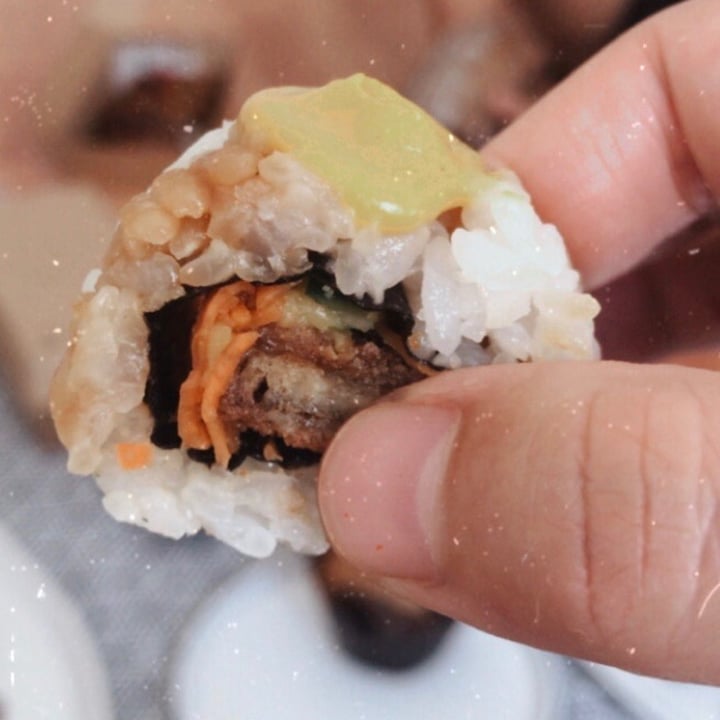 photo of Comeco Foods Mushroom Tempura Chilli Roll shared by @clam on  29 May 2020 - review