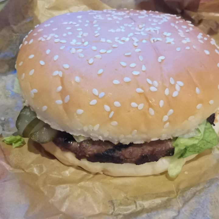 photo of Burger King Singapore Office Plant Based Whopper shared by @ananelia on  17 Jul 2021 - review