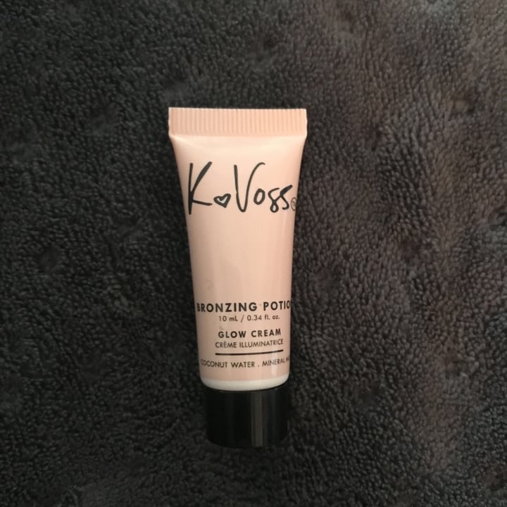 review photo of KVossNYC Bronzing potion shared by @aelzhill on 26 May 2020 - review