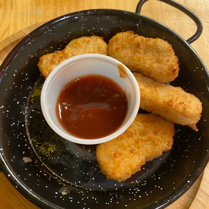 photo of Super Vegan Nuggets shared by @cgbr on  18 May 2022 - review