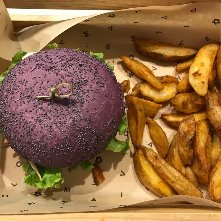 photo of Flower Burger Roma Flower burger shared by @martivegg on  26 Jul 2022 - review