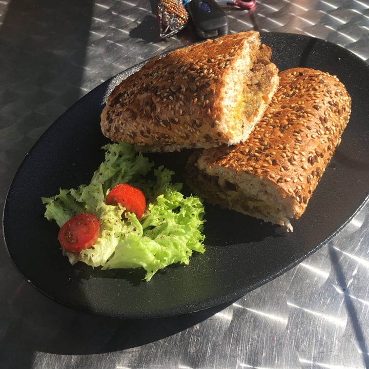 photo of The Fussy Vegan Seitan Cheesesteak Sandwich shared by @scarlettmoon on  02 Jun 2019 - review
