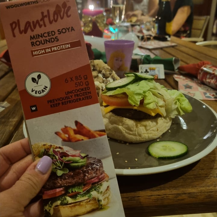 review photo of Woolworths Minced Soya Rounds shared by @twohappyrescuemutts on 02 Dec 2022 - review