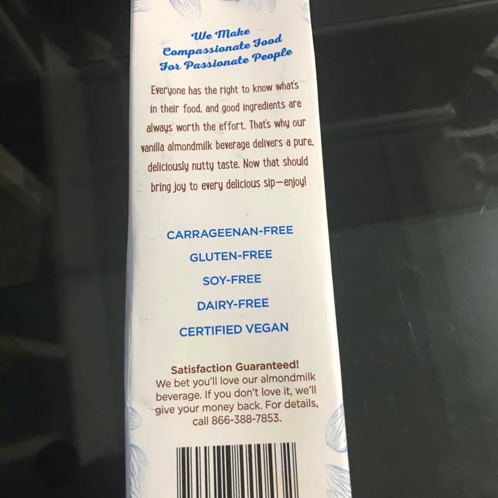 review photo of So Delicious Dairy Free Almondmilk Beverage Vanilla shared by @jhotananan on 11 Jul 2021 - review