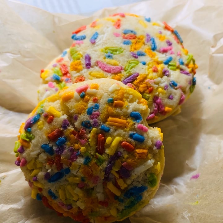 photo of Rainbow Bakery Sprinkle Sugar Cookies shared by @allhess on  14 Mar 2020 - review
