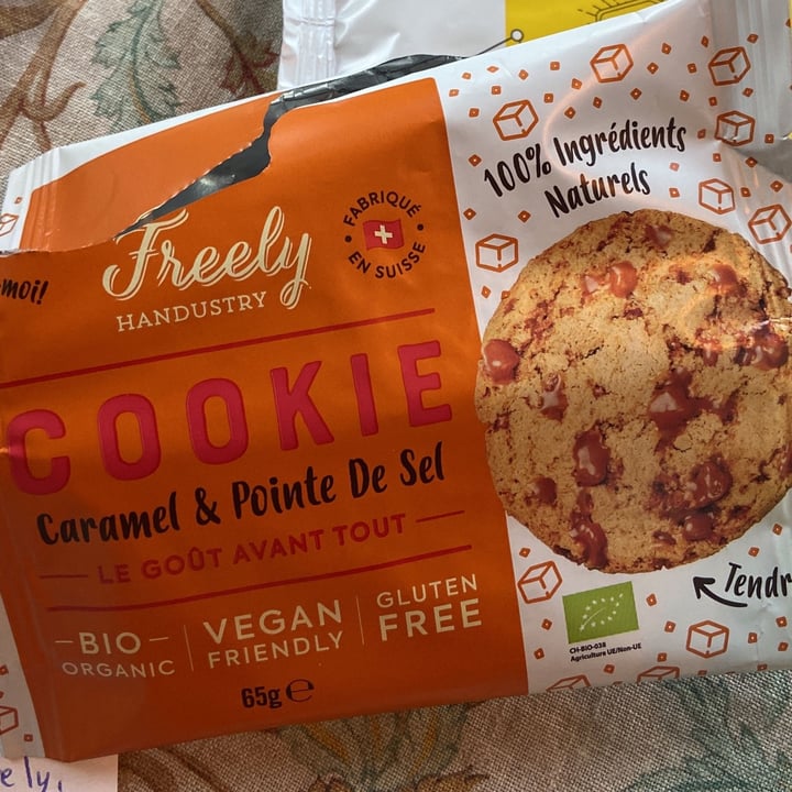 review photo of Freely handustry Cookie Caramel Freely Handustry shared by @vegantravels on 17 Oct 2021 - review