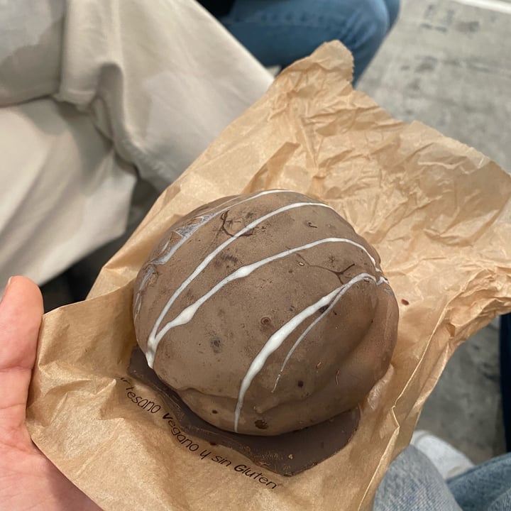 photo of Vegan bombon sin gluten Bomba de chocolate shared by @saradoval on  25 Oct 2021 - review