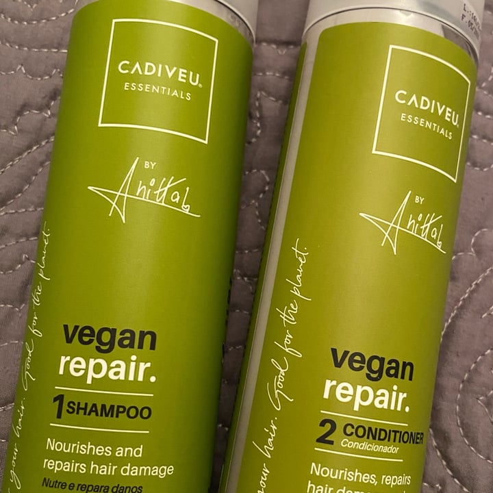 photo of Cadiveu Essentials Vegan Repair Conditioner By Anitta shared by @kikadr1717 on  26 Apr 2022 - review