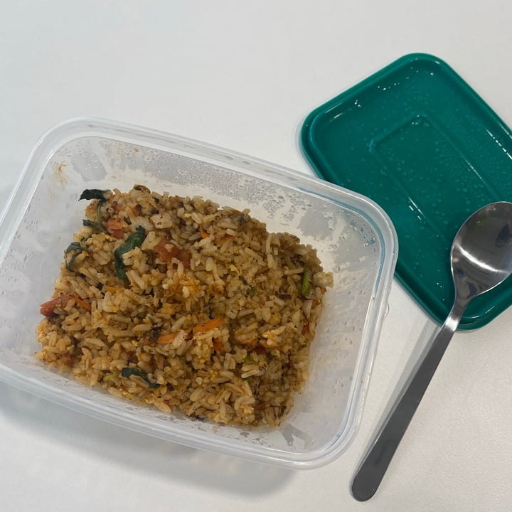 photo of Healthy Vegetarian Food Tom yum Fried Rice shared by @minimalisthero on  21 Sep 2020 - review