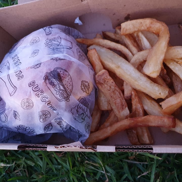 review photo of Futuro Veggie - Congreso Hamburguesa Futuro Veggie shared by @lupemusso on 25 Jun 2021 - review