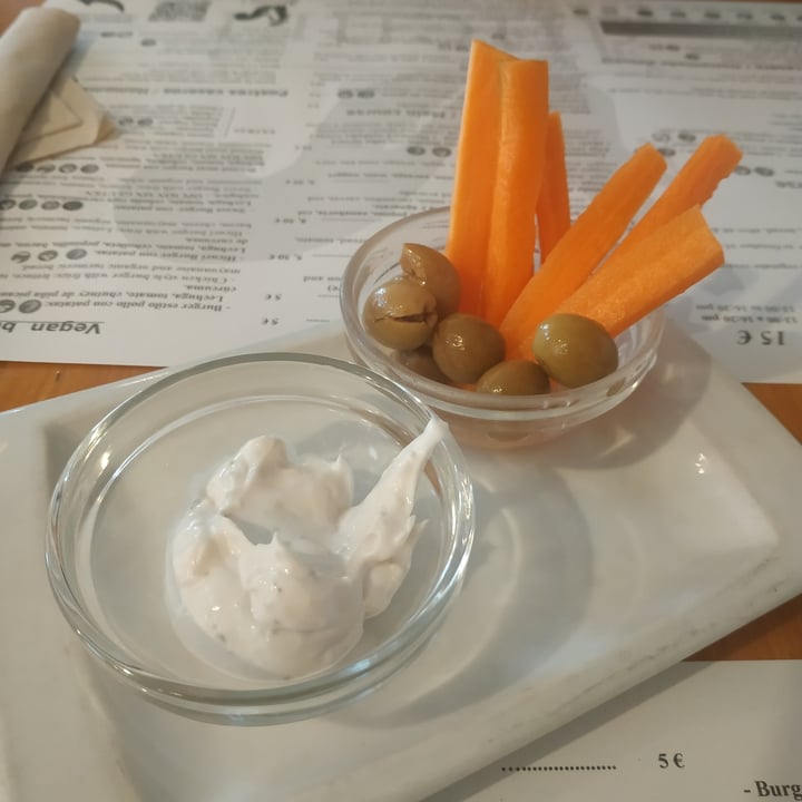 photo of Restaurante Hicuri Art Vegan Alioli con zanahorias shared by @ornitorrincavegana on  26 Dec 2022 - review