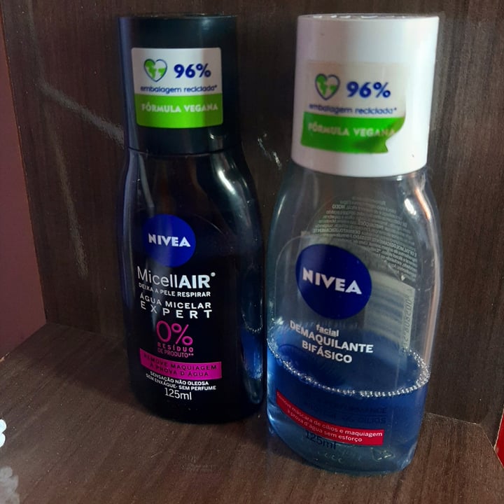 photo of Nivea Demaquilante Bifásico shared by @elainefn on  16 Apr 2022 - review