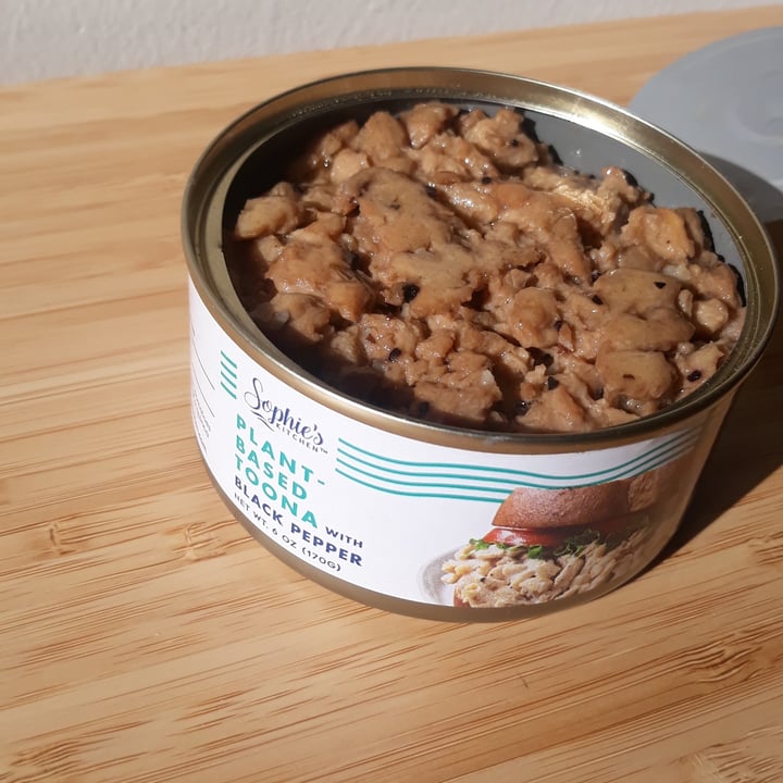 photo of Sophie's Kitchen Vegan Toona Black Pepper shared by @hannahamell on  07 Sep 2021 - review