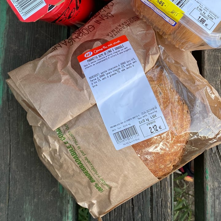 photo of Unes Pane di Semola Integrale Di Grano Duro shared by @biamins on  29 Apr 2022 - review