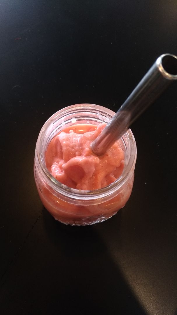 review photo of Oikos Cafe Strawberry Citrus shared by @lattebinch on 29 Nov 2018 - review