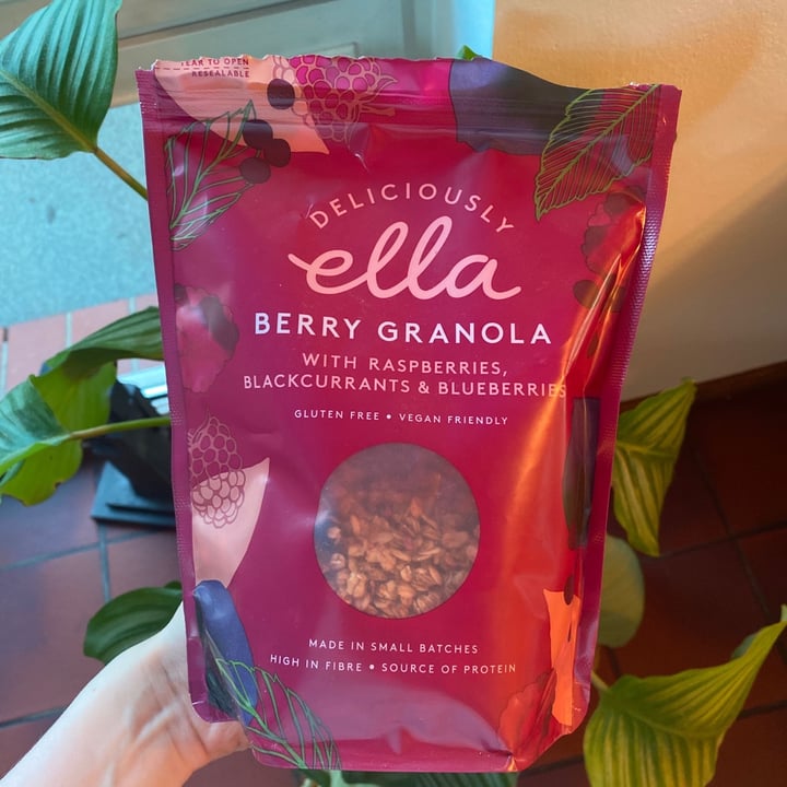 photo of Deliciously Ella Berry Granola shared by @frunzi on  04 Oct 2020 - review