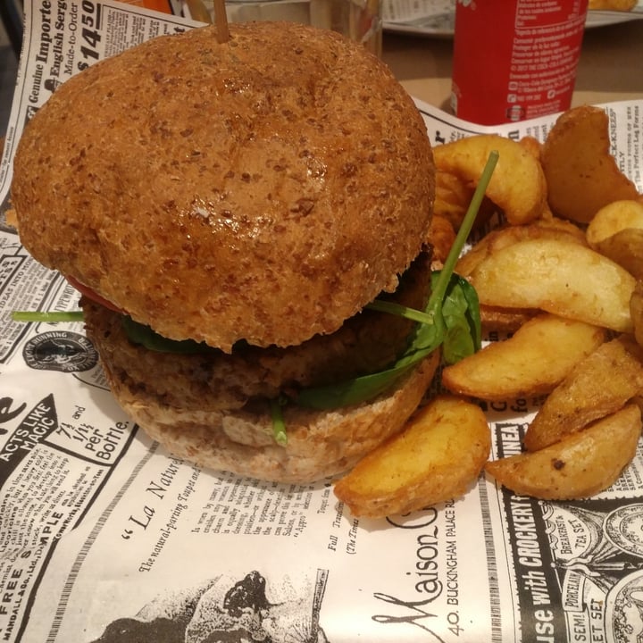 review photo of El Club de la Hamburguesa Hamburguesa Vegana shared by @ankajimz on 22 May 2020 - review