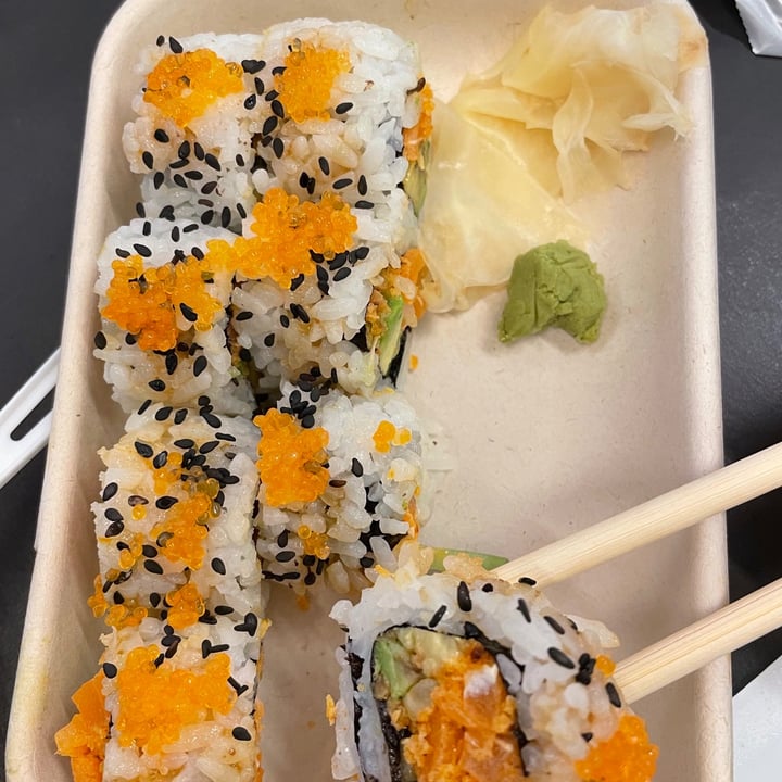 photo of Beyond Sushi (W 37th Street) Spicy "Tuna" shared by @janetisvegan on  30 Sep 2021 - review
