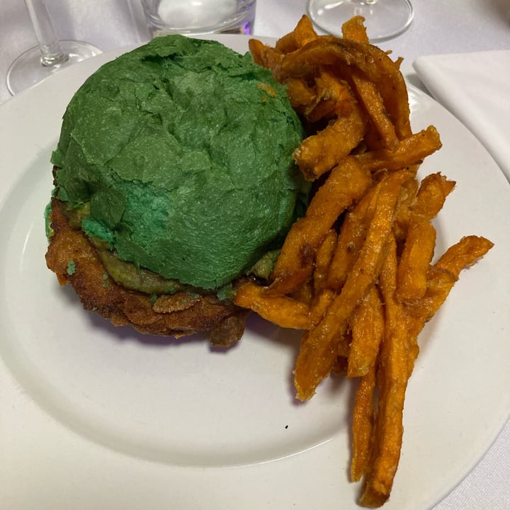 photo of Avo Brothers This isn’t Chicken Burger & fries shared by @oliviamissale on  12 Dec 2021 - review