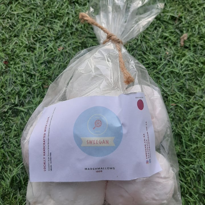 photo of Sweegan Sweegan marshmallows shared by @awolffstale on  11 Feb 2022 - review