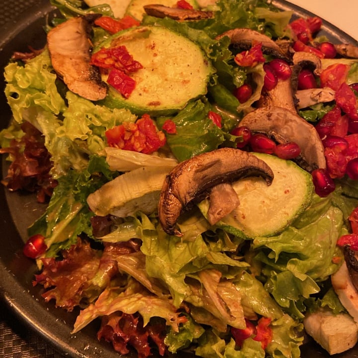 review photo of Meet The Veganz Roasted veggiez shared by @jadbaki on 26 Jan 2022 - review