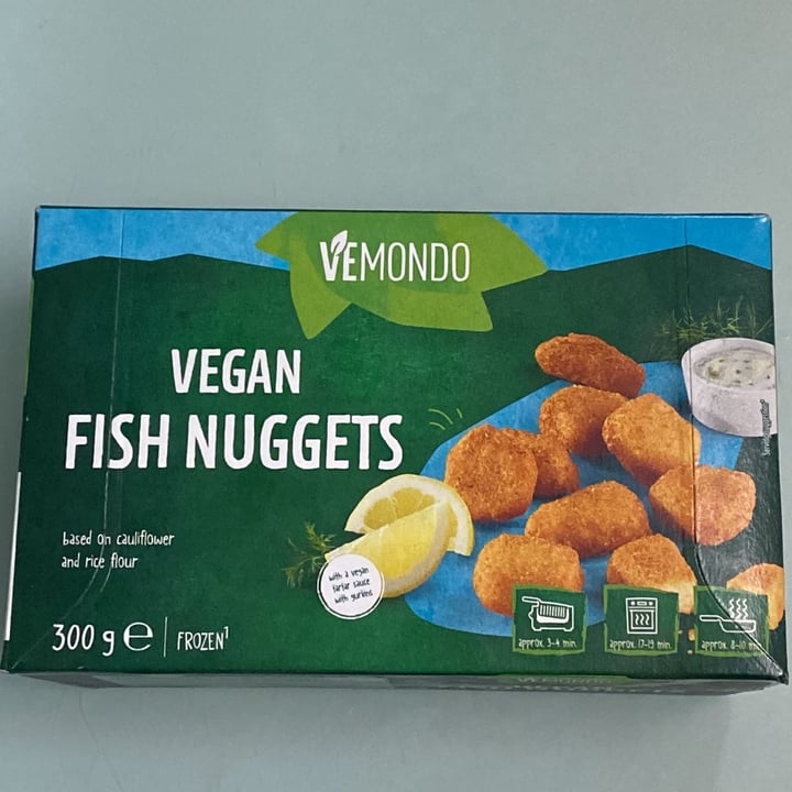 photo of Vemondo Fish Nuggets shared by @veganyvona on  06 May 2022 - review