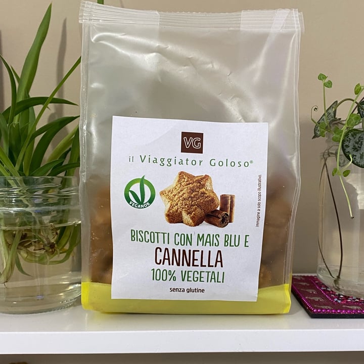 review photo of Il Viaggiator Goloso Biscotti Con Mais Blu E Cannella shared by @fraviola2021 on 07 Dec 2021 - review