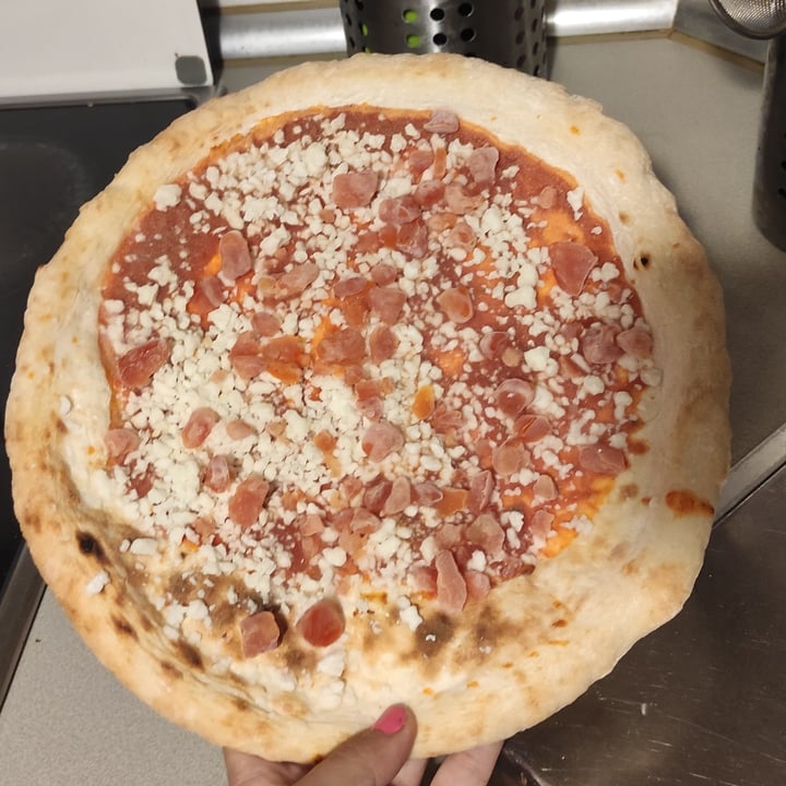 photo of Flete Pizza Vegana Estilo Margarita shared by @crispichispi on  29 Oct 2022 - review