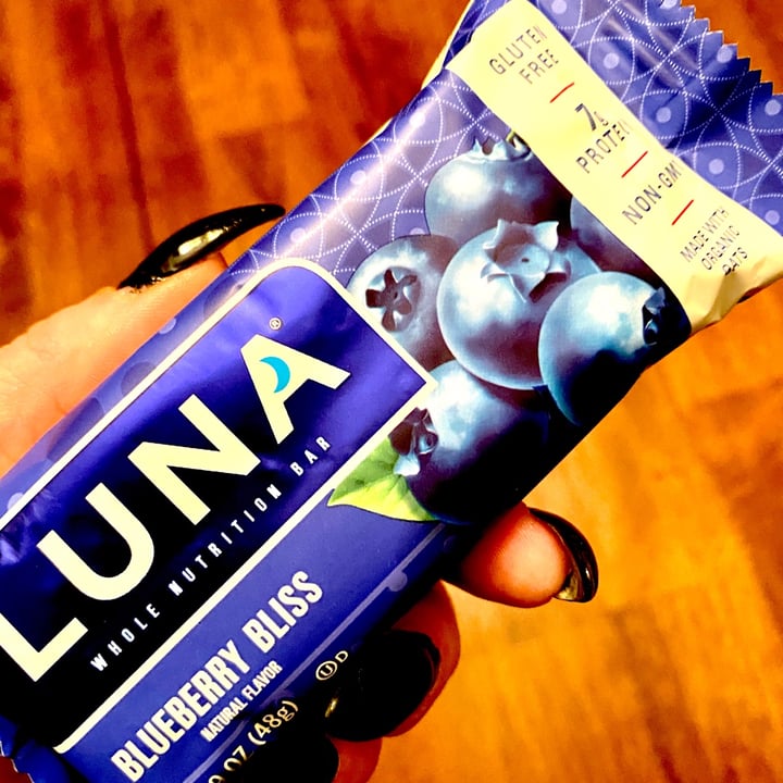 photo of LUNA Blueberry Bar shared by @sicksoaps on  08 May 2020 - review