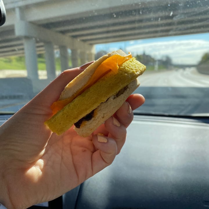 review photo of Rise Authentic Baking Co. Breakfast Sandwich shared by @fitbitchsoypreme on 09 May 2020 - review