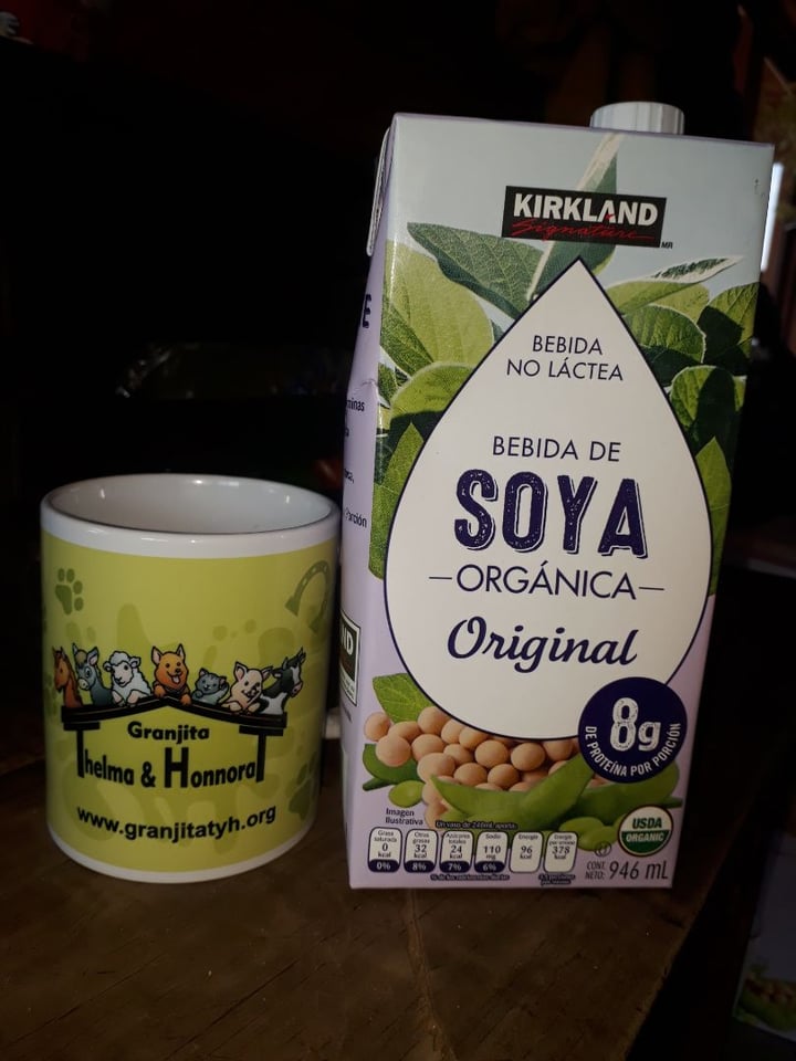 photo of Kirkland Signature Bebida Soya Orgánica shared by @pibody on  09 Mar 2020 - review