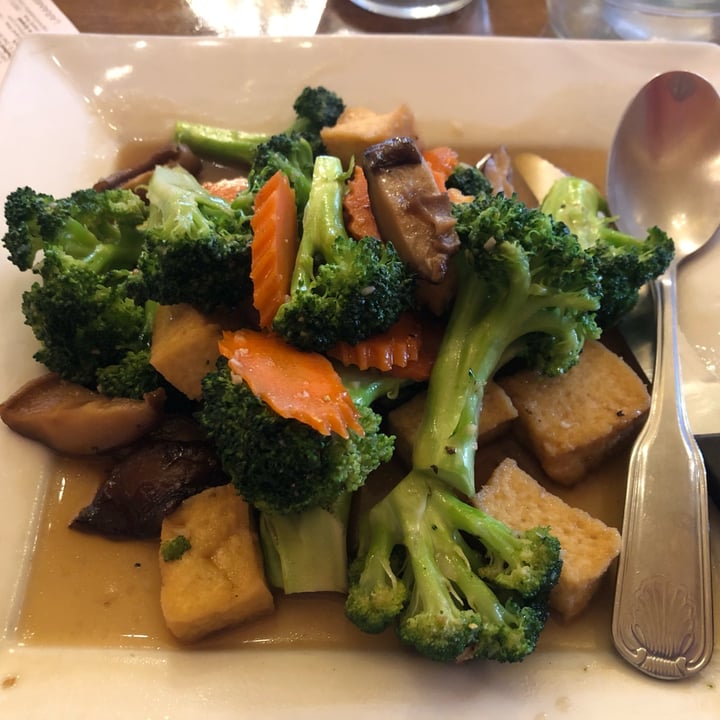 photo of Anong's Broccoli Tofu shared by @srw4 on  18 Jul 2022 - review