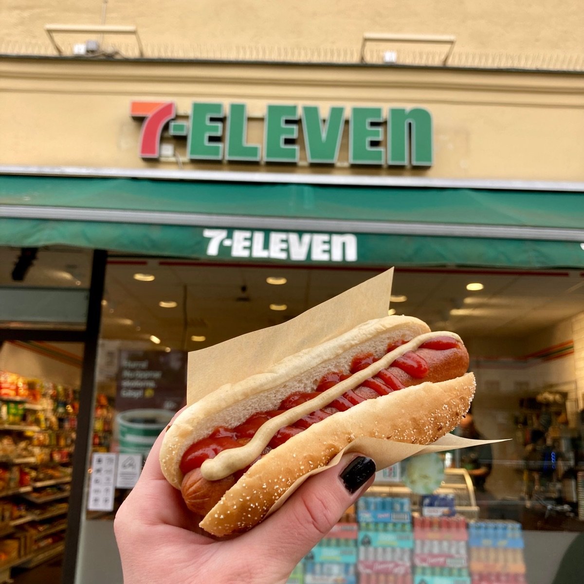 7Eleven Vegan hot dog Reviews abillion