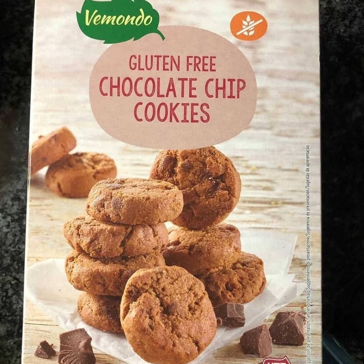 review photo of Vemondo Dark chocolate chip cookies shared by @veganiandospain on 03 Aug 2021 - review