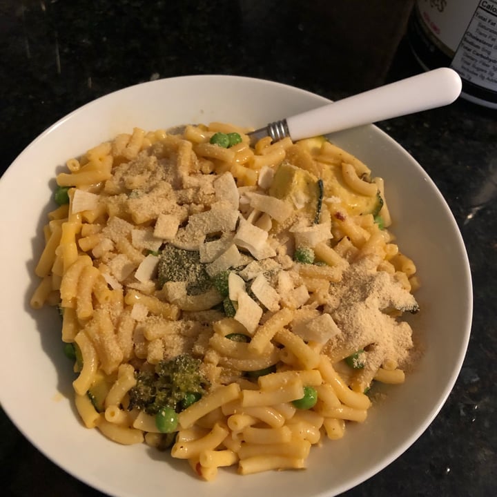 photo of Annie’s Organic Vegan Mac Cheddar Flavor shared by @rlovett on  30 May 2020 - review